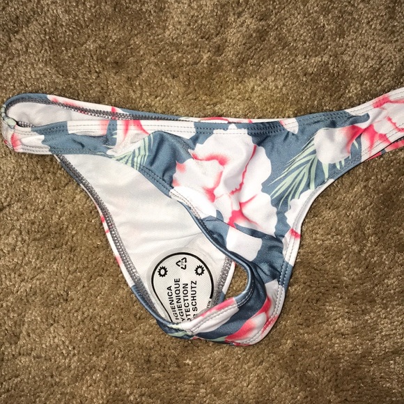 FLORAL BIKINI SET - Picture 3 of 3